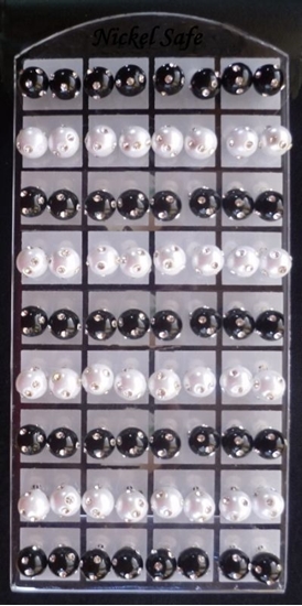 Picture of £0.50 per pair EARRINGS ON STAND (36)