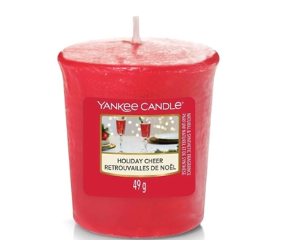 Picture of £1.00 YANKEE 49g CANDLE HOLIDAY CHEER