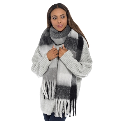 Picture of £9.99 LADIES WINTER SCARVES 4 ASSTD